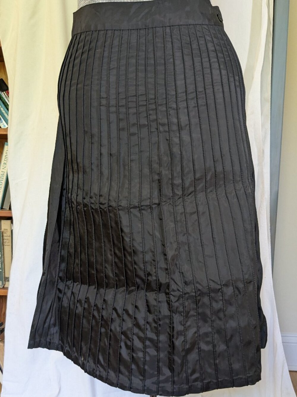Odille Black Pleated Skirt size 4